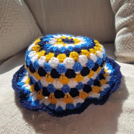 Crochet Bucket hat for babies and toddlers Sp...
