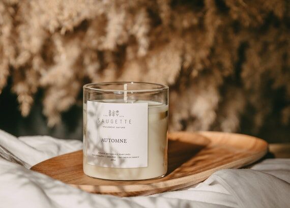 Autumn - Handmade scented candle made with na...
