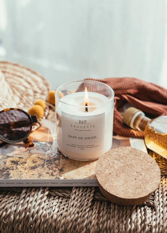Sunbathing - Handmade scented candle made wit...