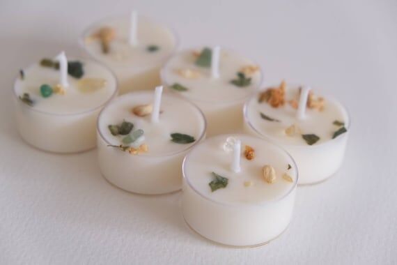 Pear & Freesia Scented Soy Tealights – Vega...