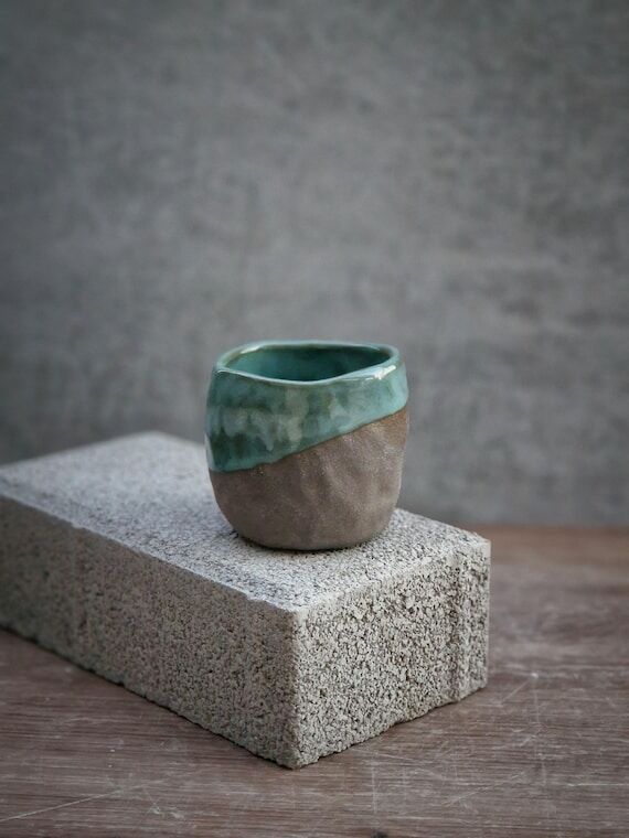 Handmade Kiva Cup Verde: Organic Shaped Ceram...
