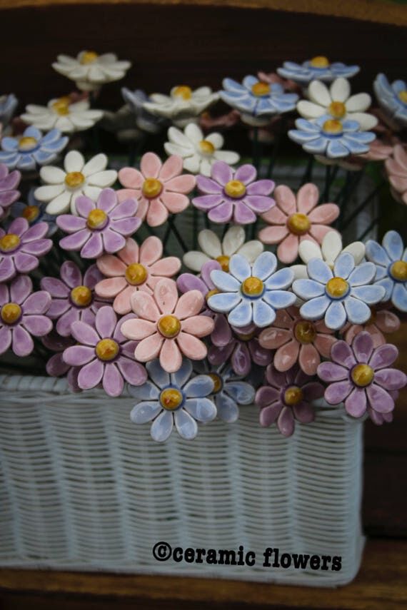 Daisy/ Ceramic Daisy /small daisy...