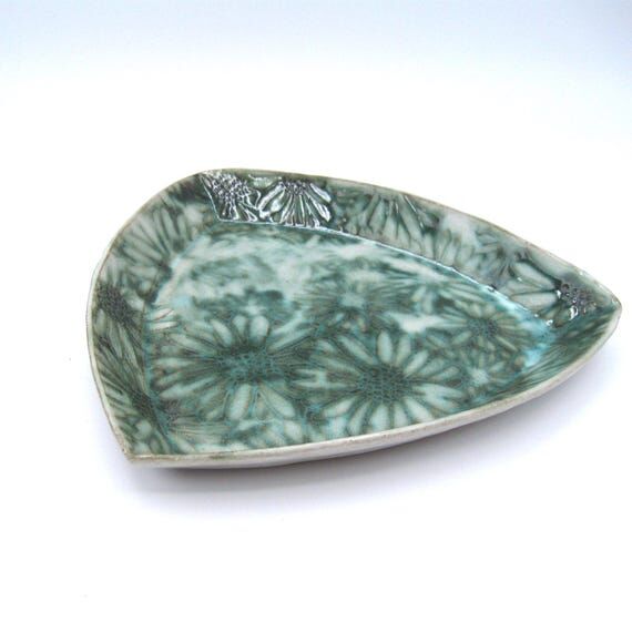 Handmade ceramic floral green tray: Decorativ...