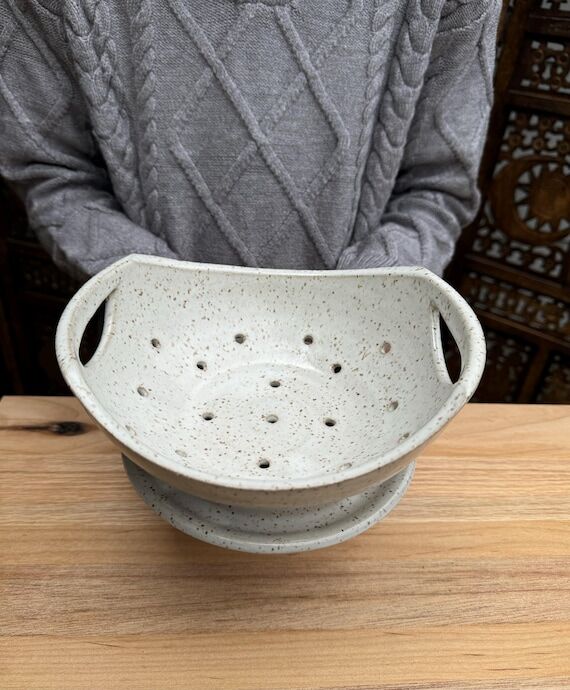 Berry bowl - pottery bowls -handmade - cerami...