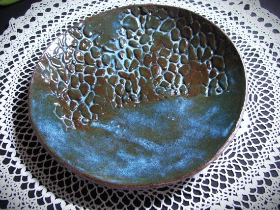 Dark Blue Ceramic Decorative Bowl: Elegant Po...